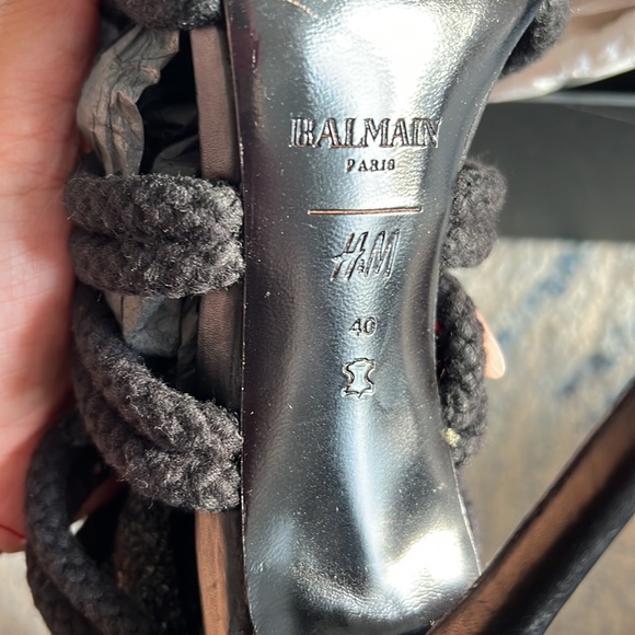 Balmain H&M Limited Edition Gladiator Sandals - Picture 4 of 16